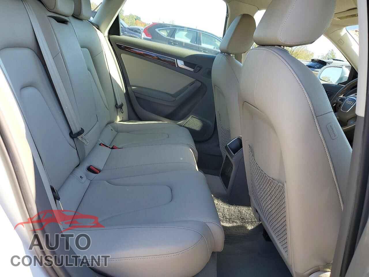 AUDI A4 2012 - WAUBFAFL0CA114199