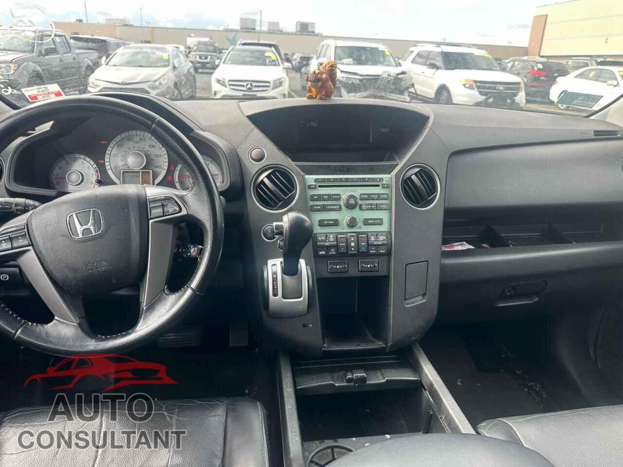 HONDA PILOT 2011 - 5FNYF4H53BB053000