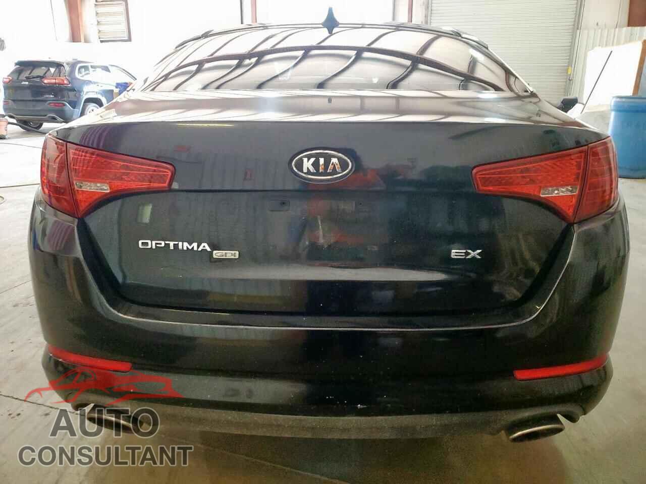 KIA OPTIMA 2011 - KNAGN4A76B5073069
