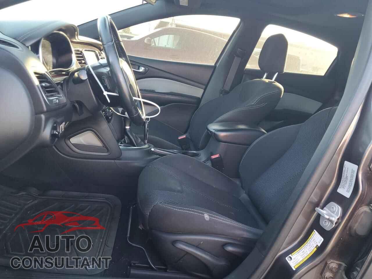 DODGE DART 2015 - 1C3CDFBB1FD213290