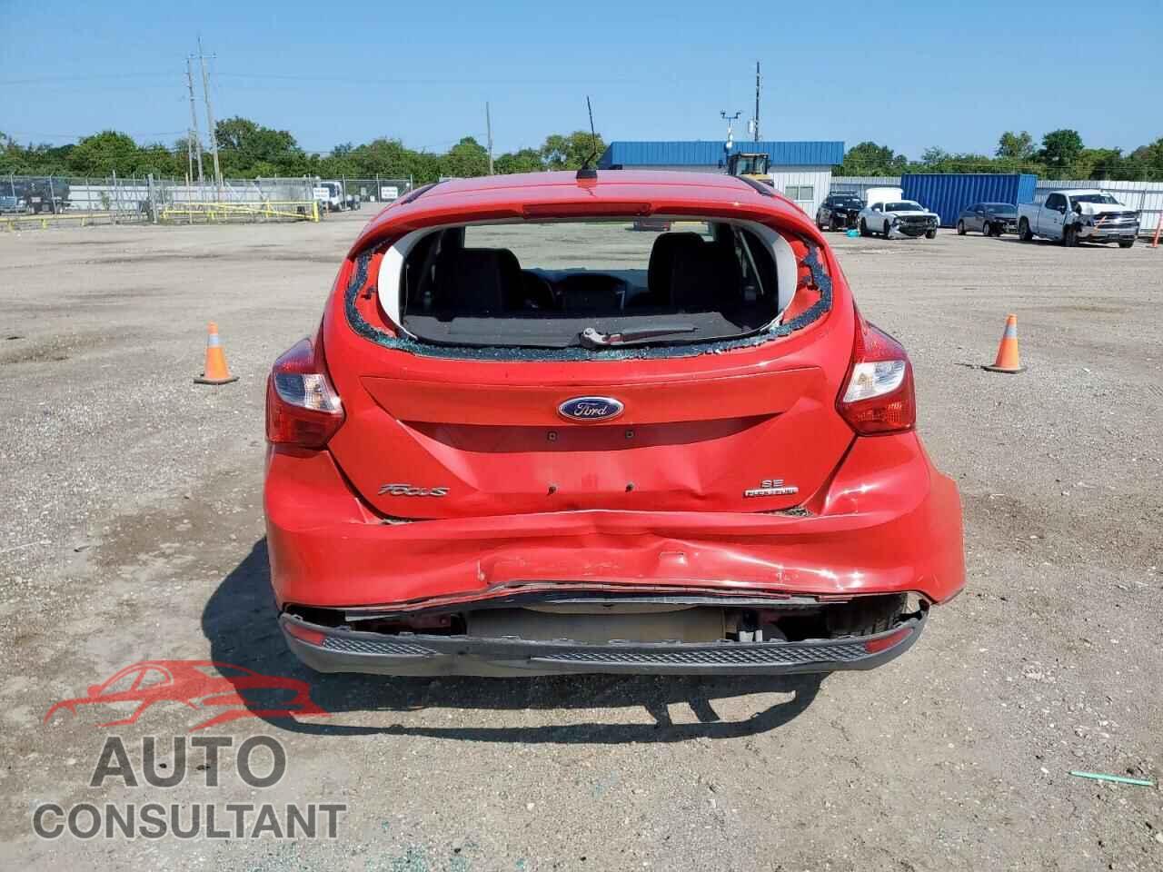 FORD FOCUS 2014 - 1FADP3K28EL392377