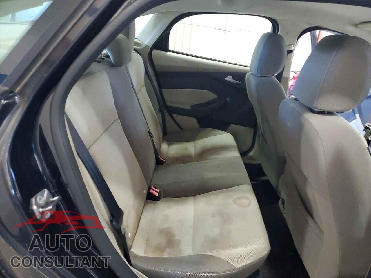 FORD FOCUS 2013 - 1FADP3F28DL295303
