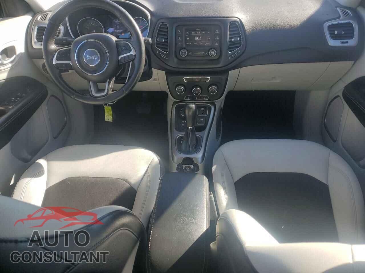 JEEP COMPASS 2017 - 3C4NJDBB5HT617014