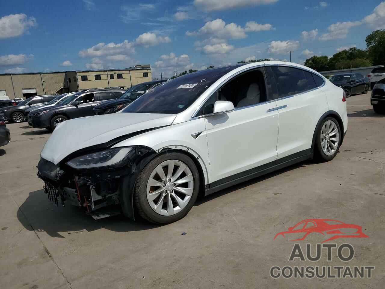 TESLA MODEL X 2018 - 5YJXCAE20JF112371