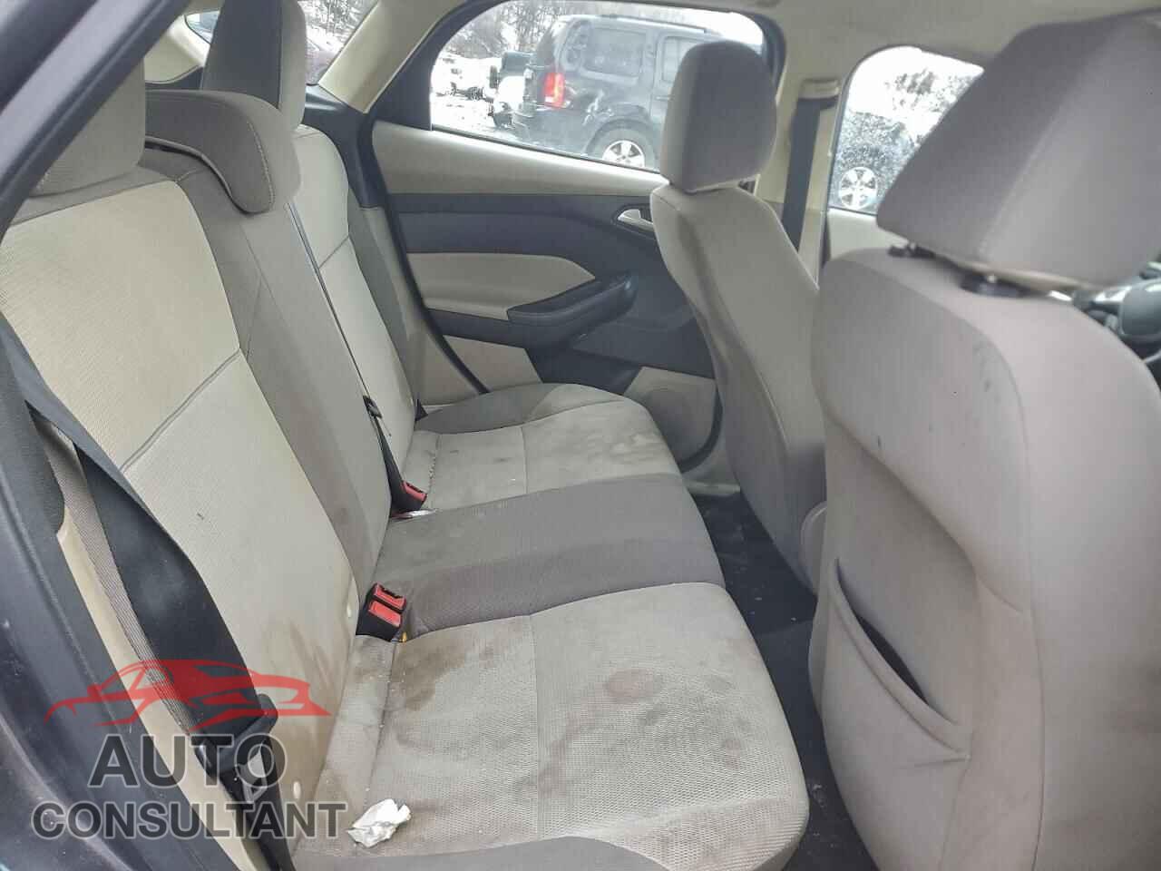 FORD FOCUS 2012 - 1FAHP3K2XCL442436