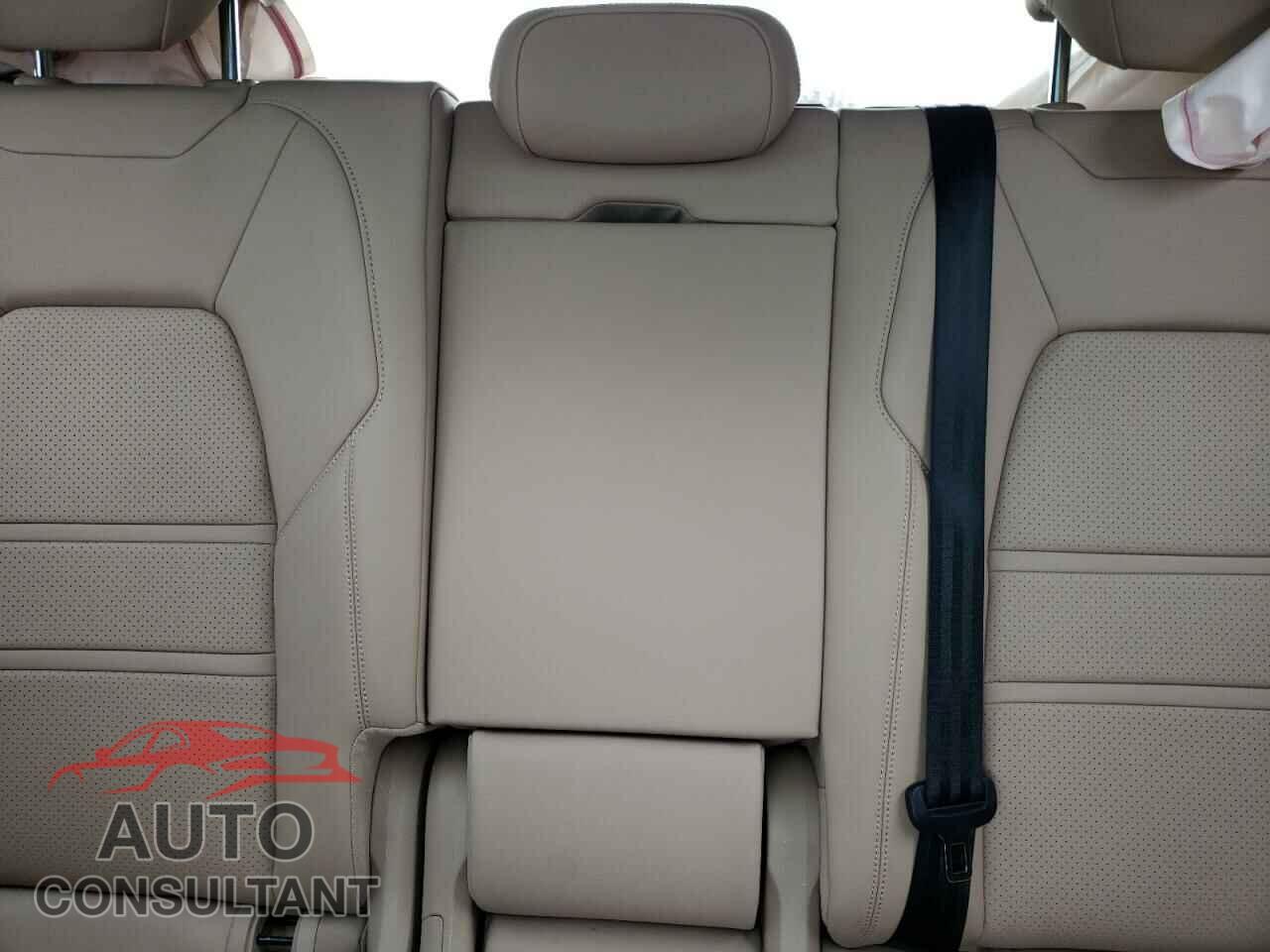 PORSCHE CAYENNE 2022 - WP1AA2AY0NDA00449