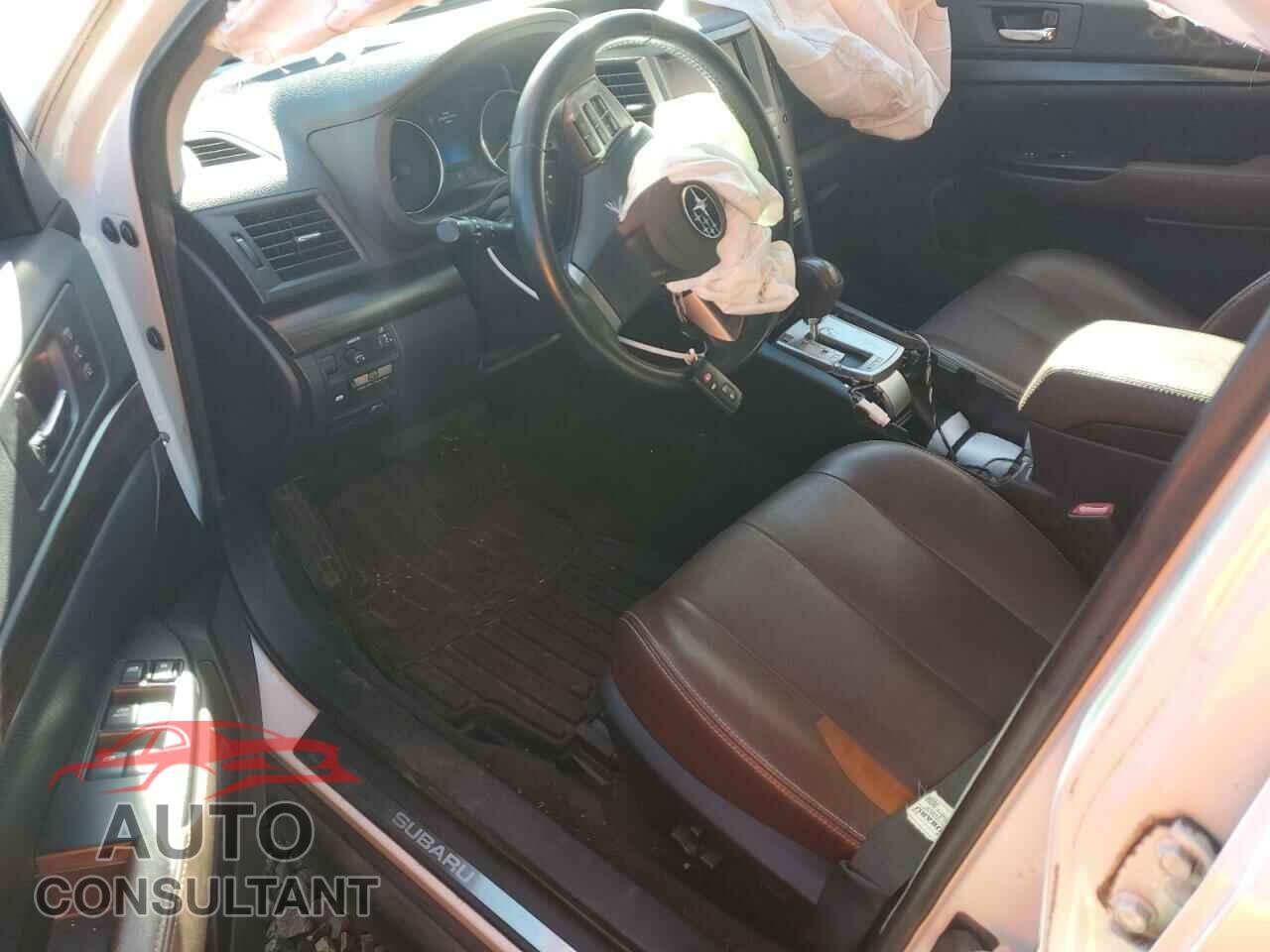 SUBARU OUTBACK 2014 - 4S4BRBPC5E3205244