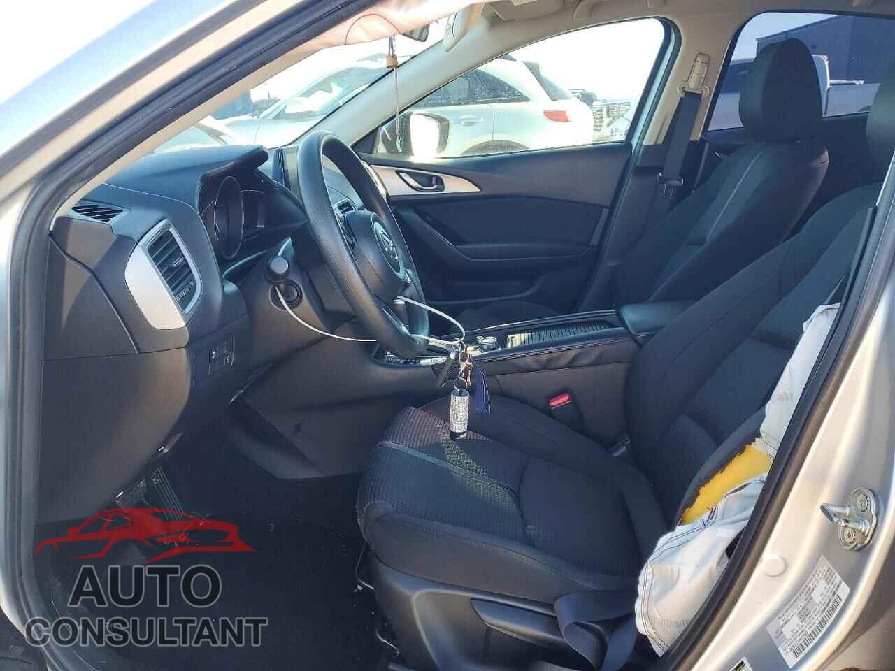 MAZDA 3 2017 - 3MZBN1U7XHM102693