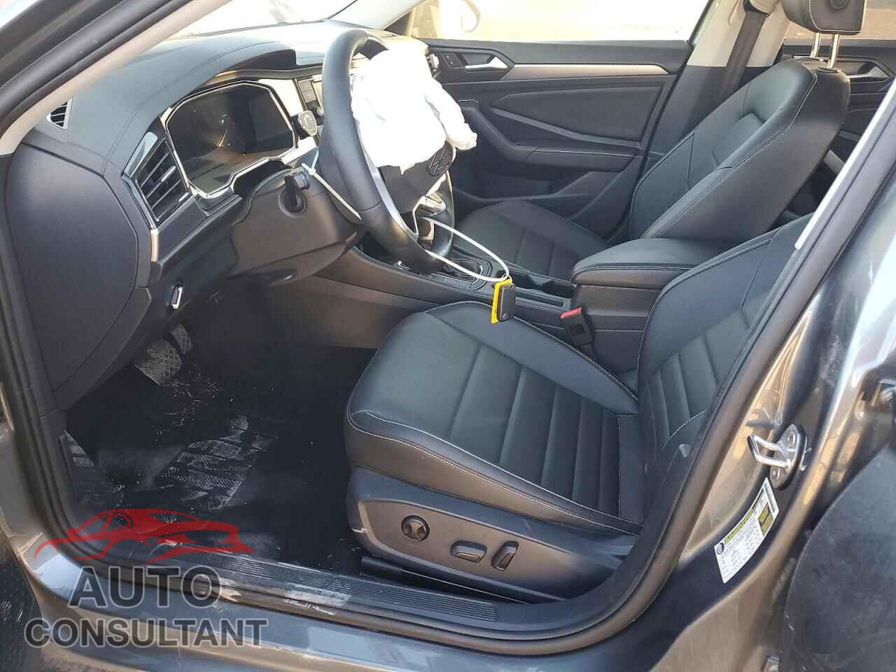 VOLKSWAGEN JETTA 2024 - 3VW7M7BU1RM009504