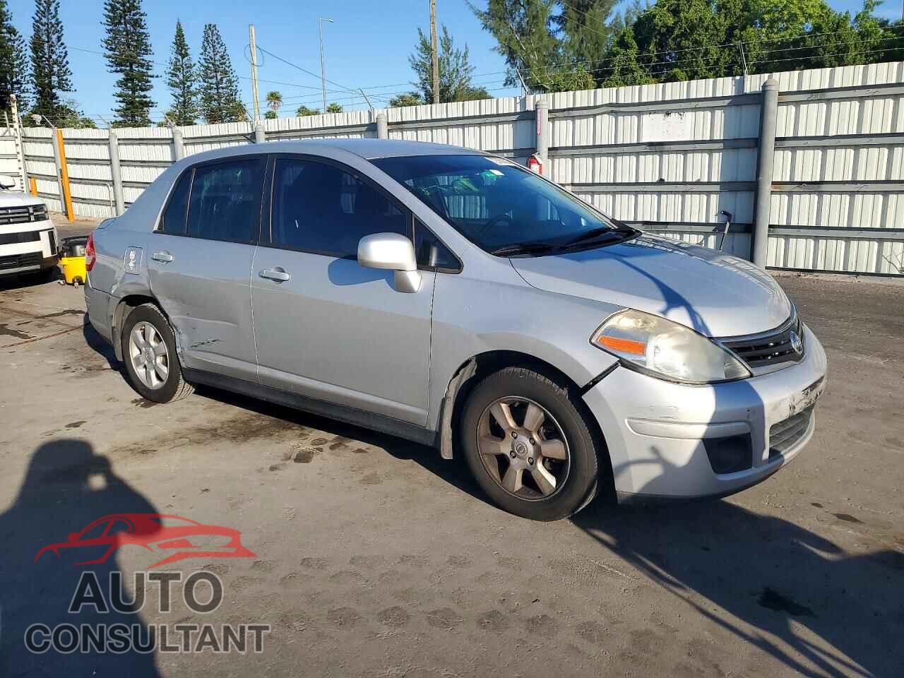 NISSAN VERSA 2010 - 3N1BC1AP8AL376471