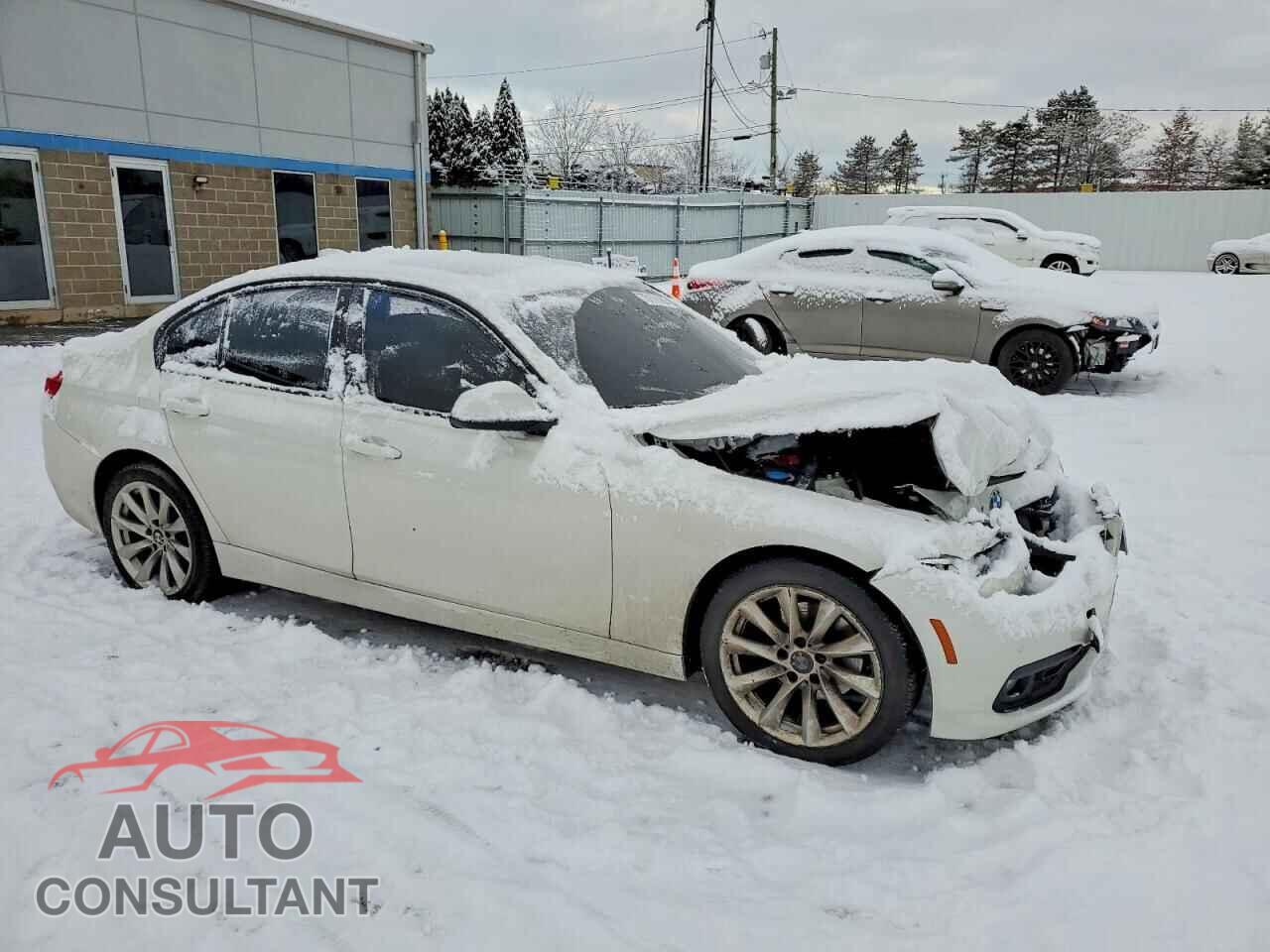 BMW 3 SERIES 2016 - WBA8E5G55GNU22178