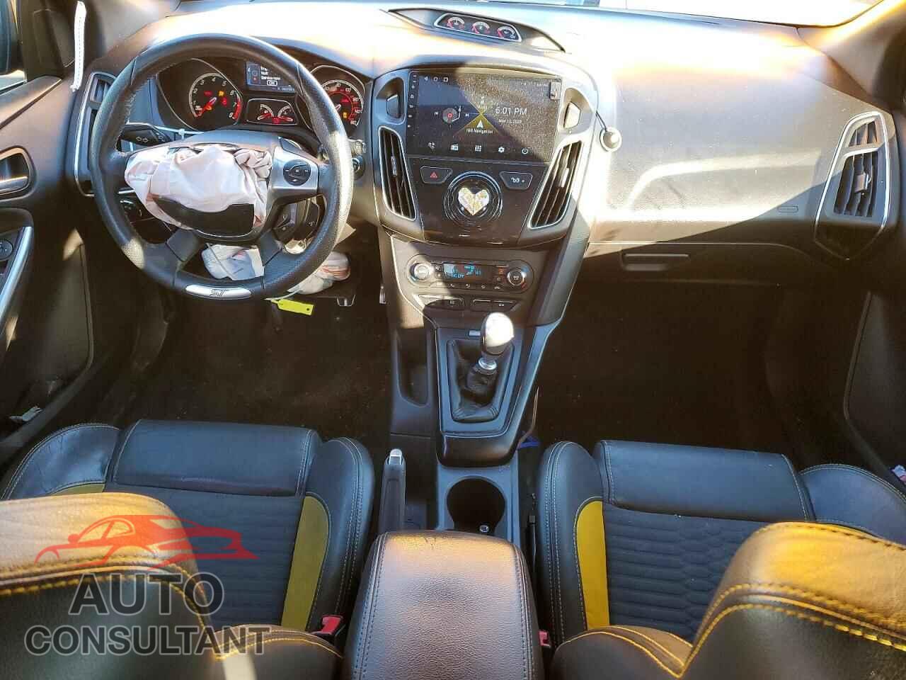 FORD FOCUS 2013 - 1FADP3L95DL127796
