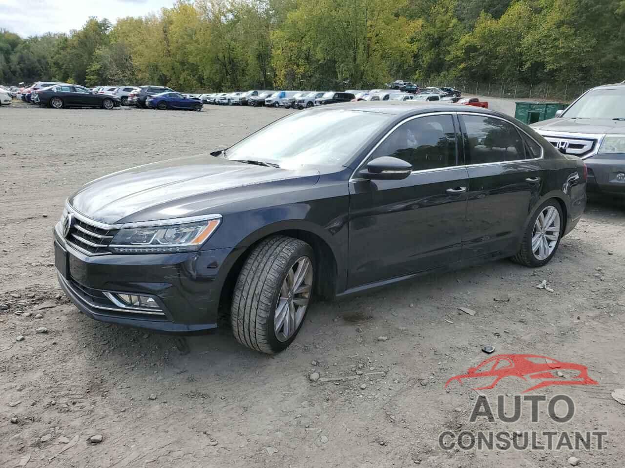 VOLKSWAGEN PASSAT 2018 - 1VWBA7A3XJC008952