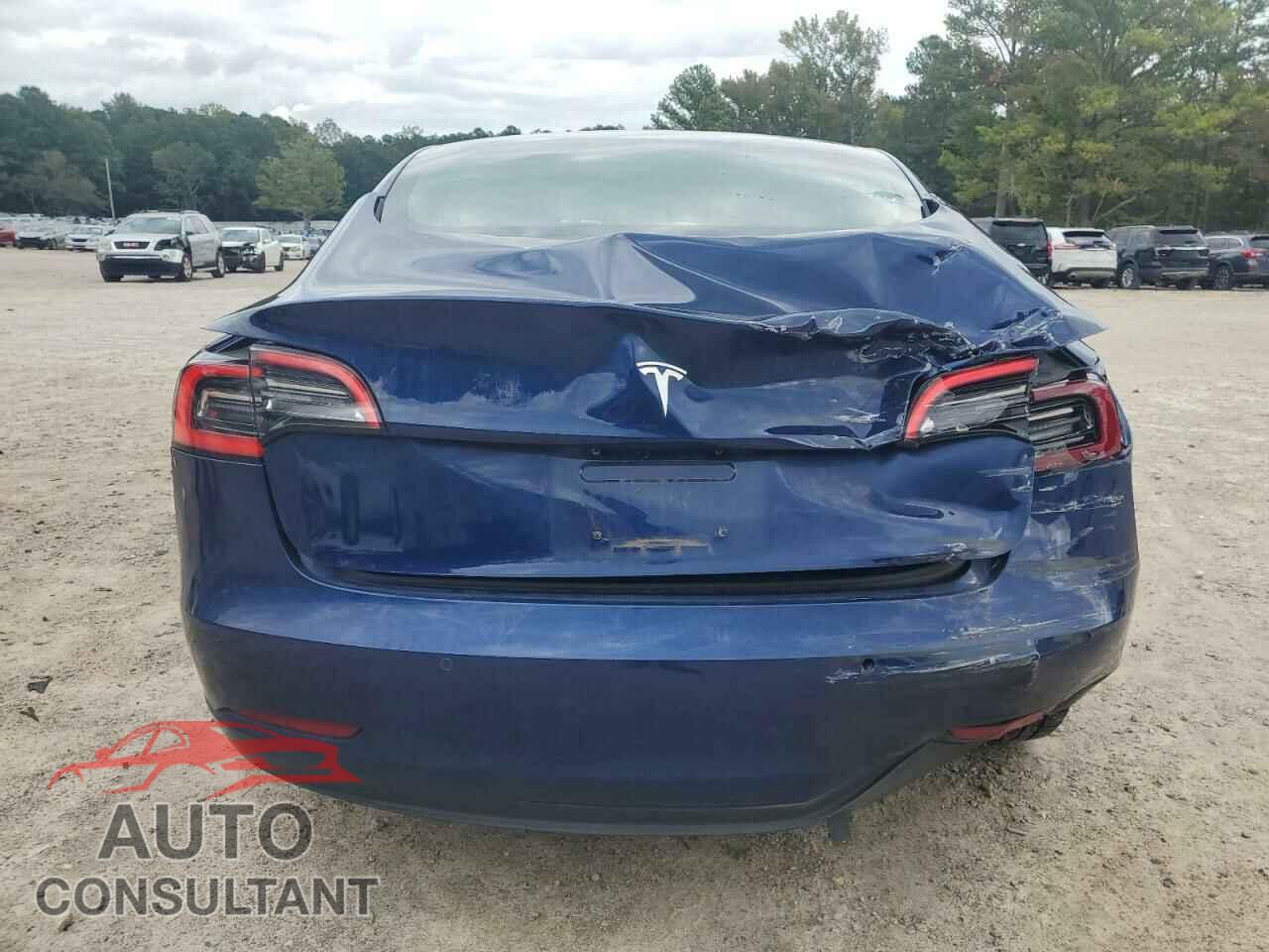 TESLA MODEL 3 2018 - 5YJ3E1EB8JF064708