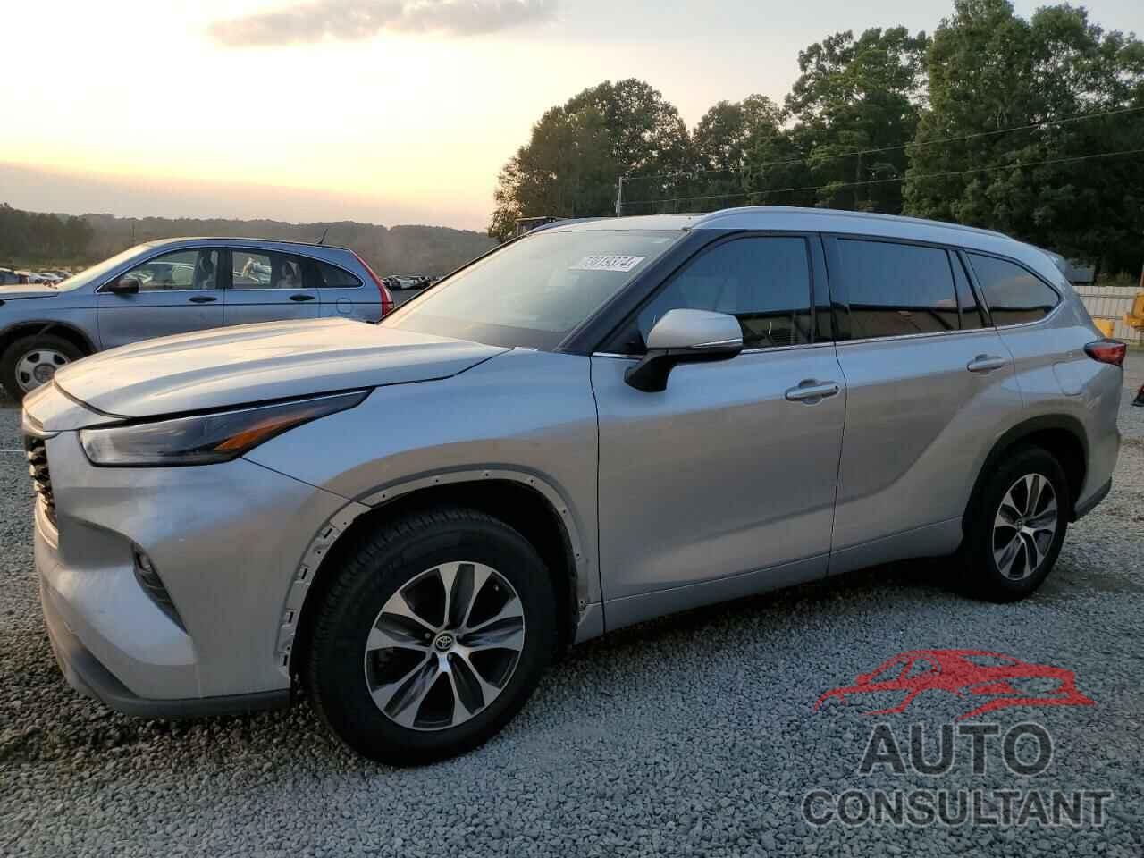 TOYOTA HIGHLANDER 2022 - 5TDGZRAH0NS560294