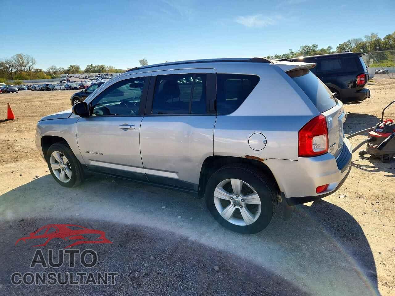 JEEP COMPASS 2011 - 1J4NF1FB8BD181938