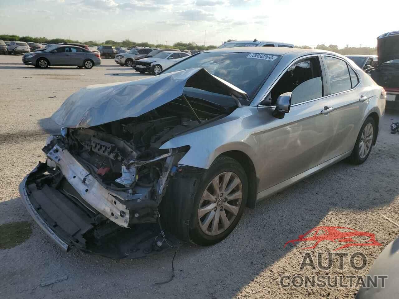 TOYOTA CAMRY 2018 - JTNB11HK8J3042624