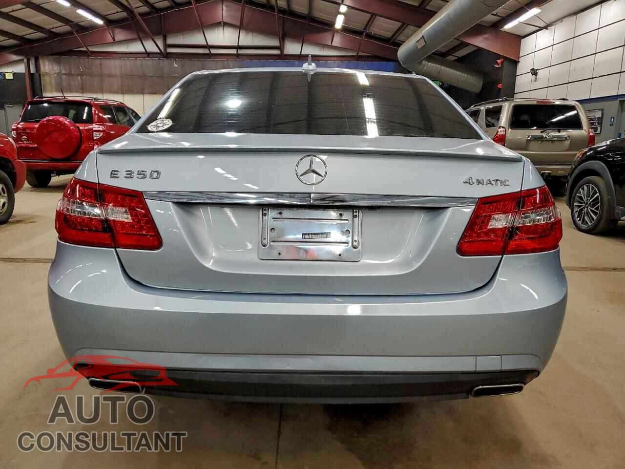 MERCEDES-BENZ E-CLASS 2013 - WDDHF8JB0DA723272