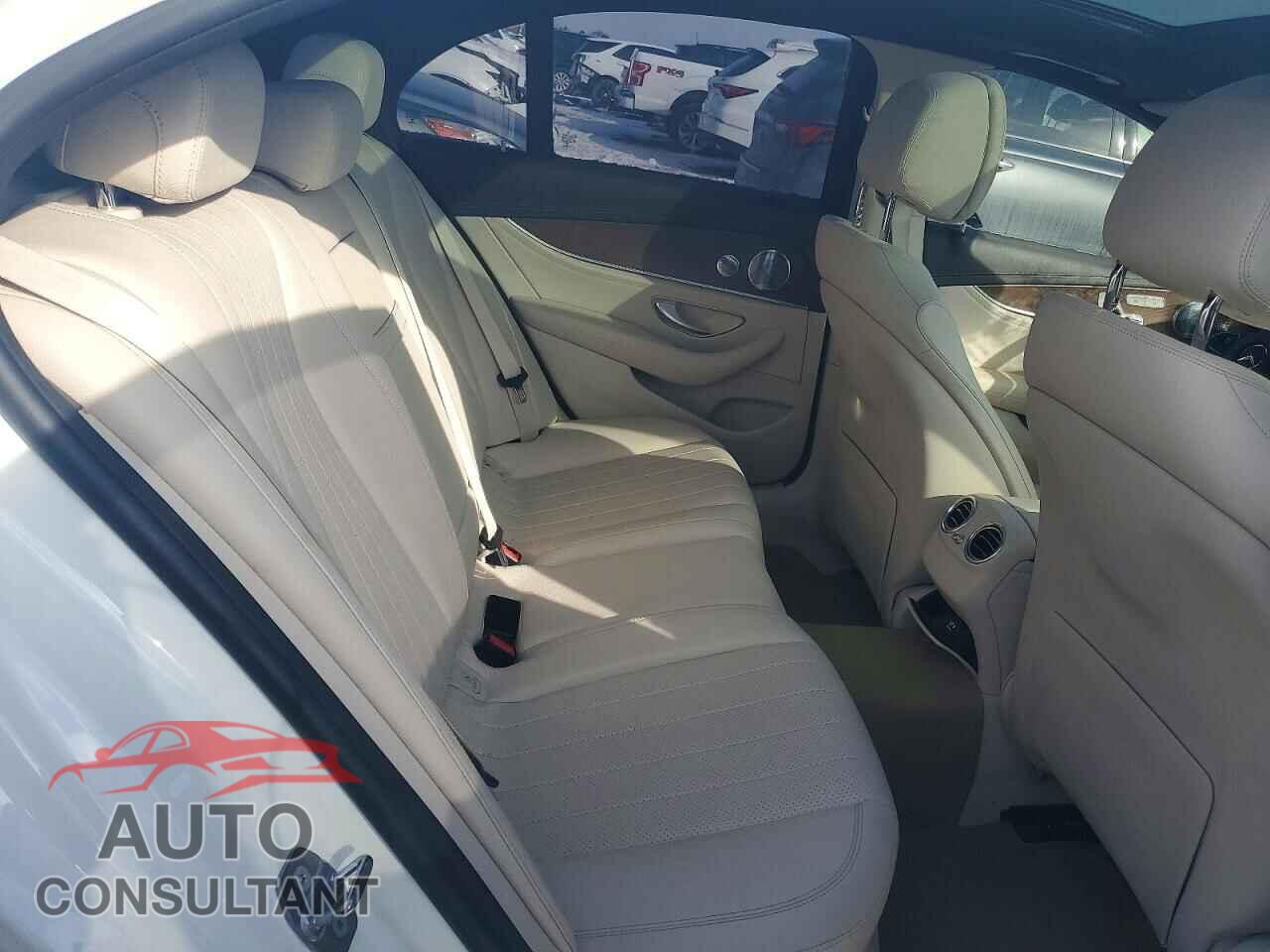 MERCEDES-BENZ E-CLASS 2017 - WDDZF4KB1HA181844