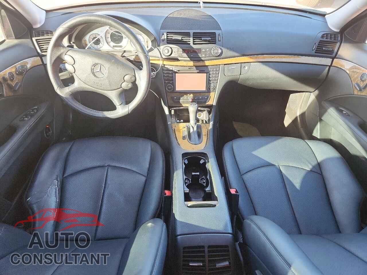 MERCEDES-BENZ E-CLASS 2009 - WDBUF56XX9B433861