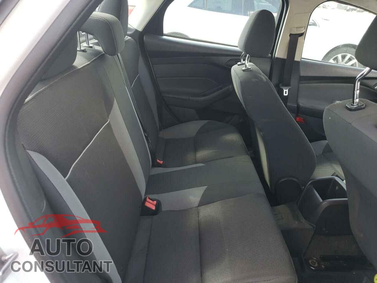 FORD FOCUS 2013 - 1FADP3E2XDL326410