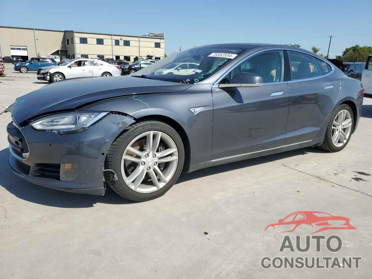 TESLA MODEL S 2015 - 5YJSA1E11FF118307