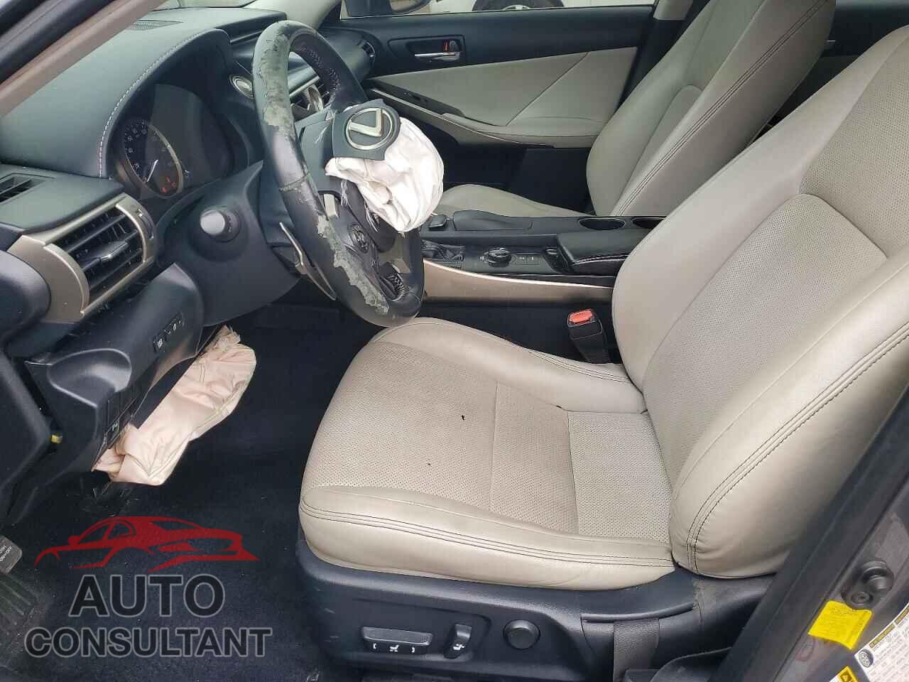 LEXUS IS 2014 - JTHBE1D23E5003107