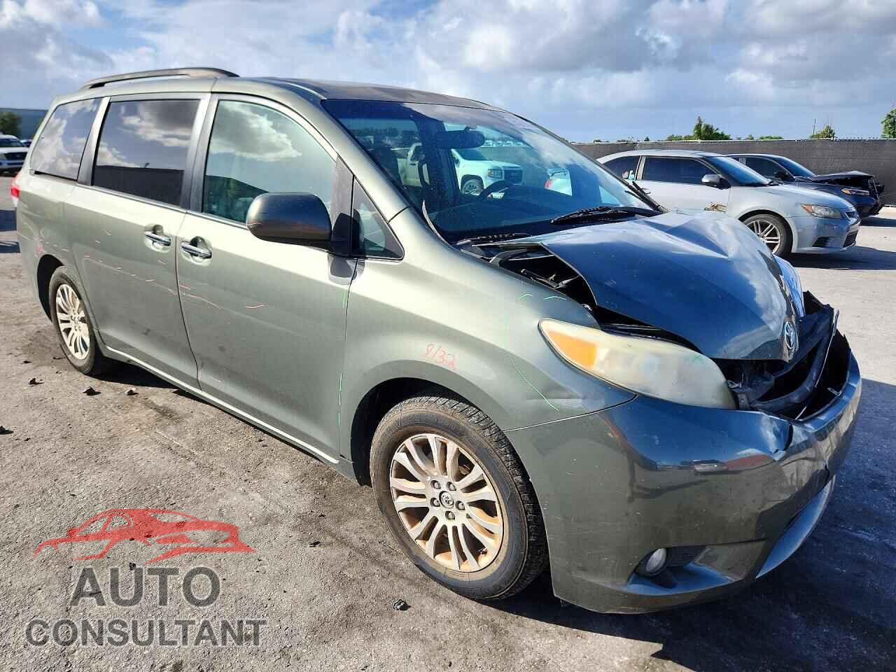TOYOTA SIENNA 2011 - 5TDYK3DC4BS037426