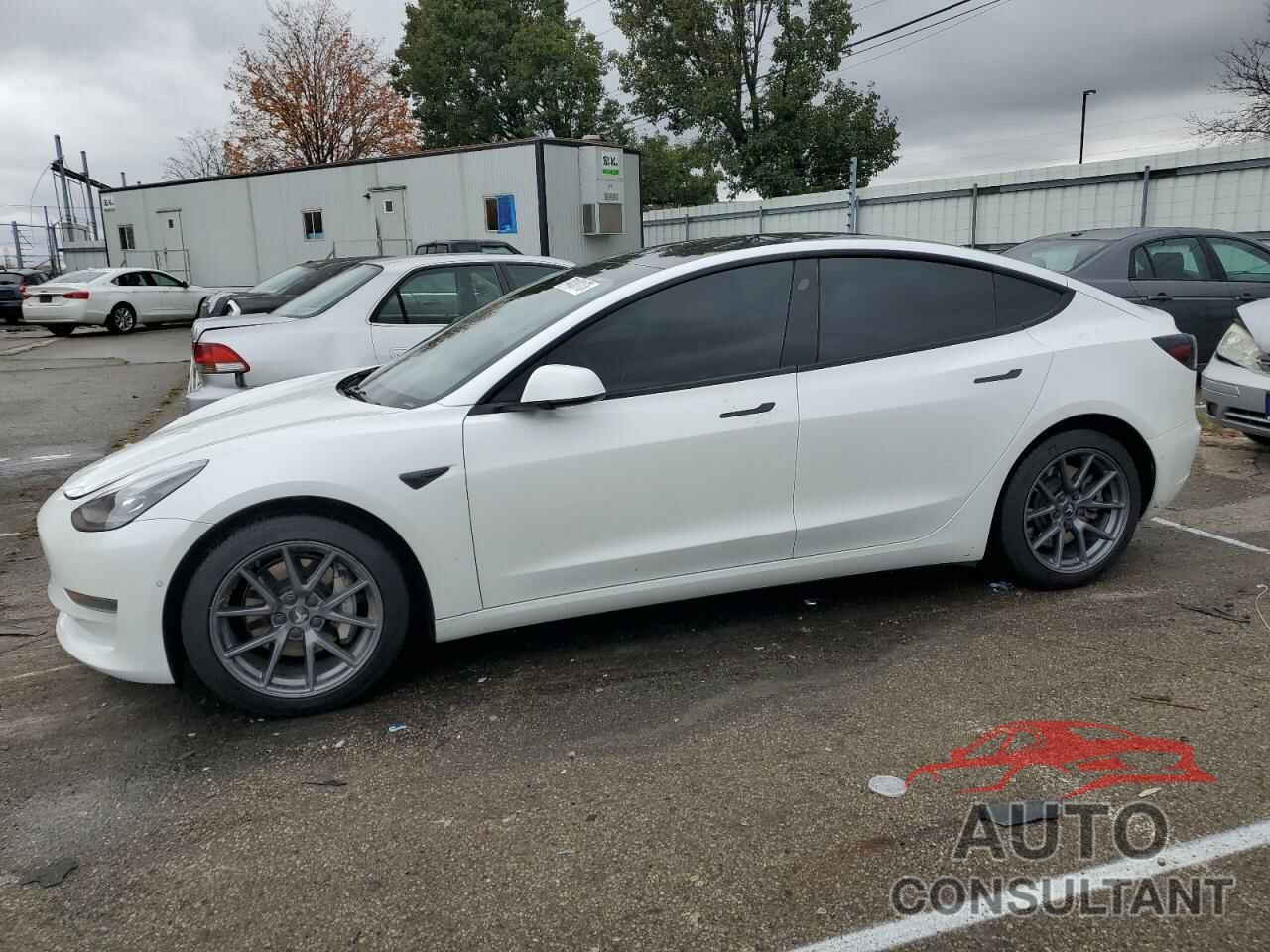TESLA MODEL 3 2022 - 5YJ3E1EA6NF103776