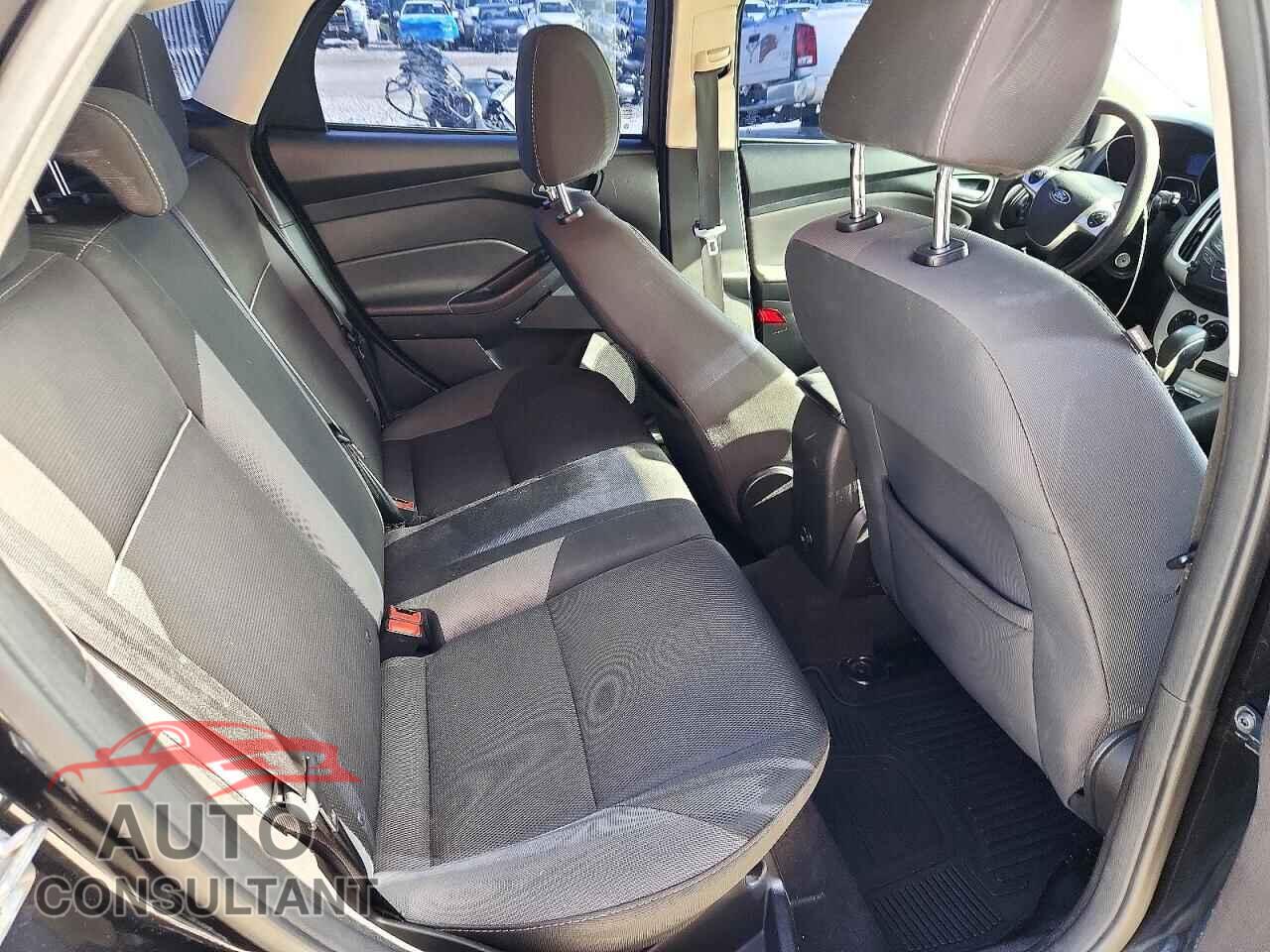 FORD FOCUS 2014 - 1FADP3K23EL159863