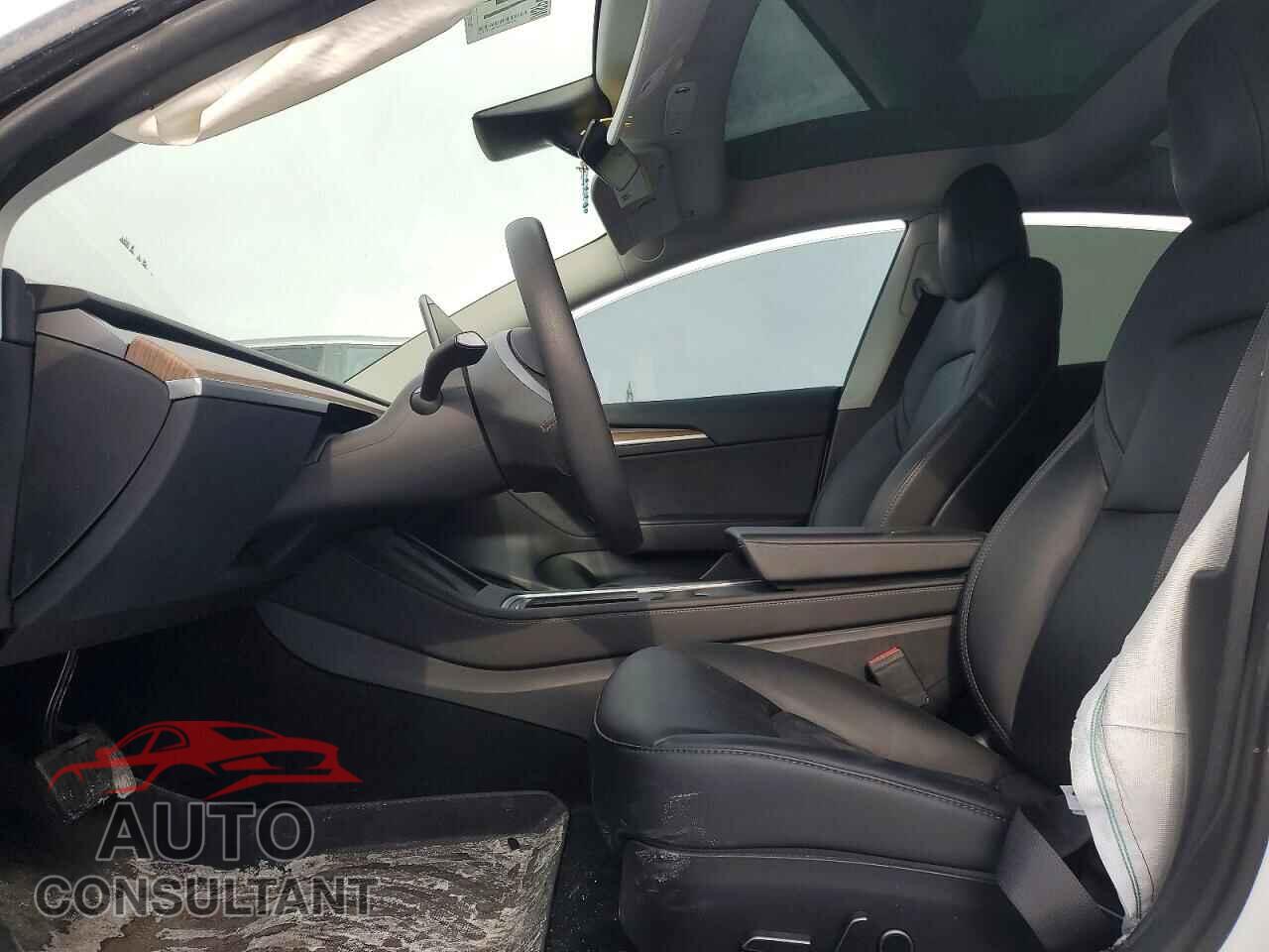 TESLA MODEL 3 2022 - 5YJ3E1EA7NF374099
