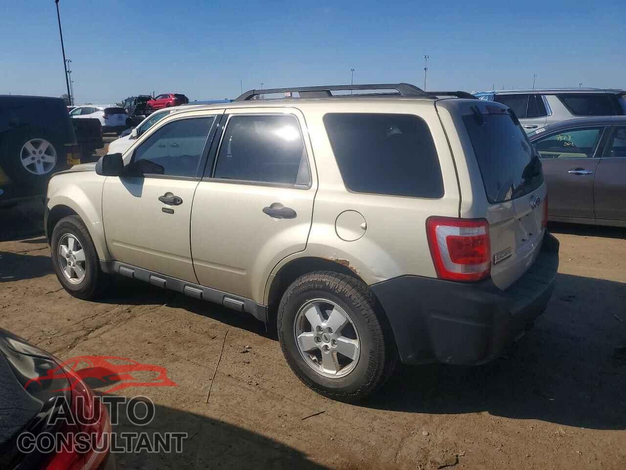 FORD ESCAPE 2011 - 1FMCU0D77BKC22742