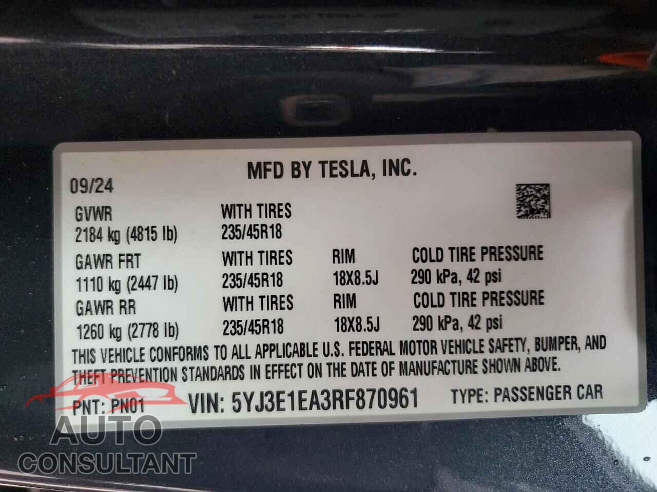 TESLA MODEL 3 2024 - 5YJ3E1EA3RF870961