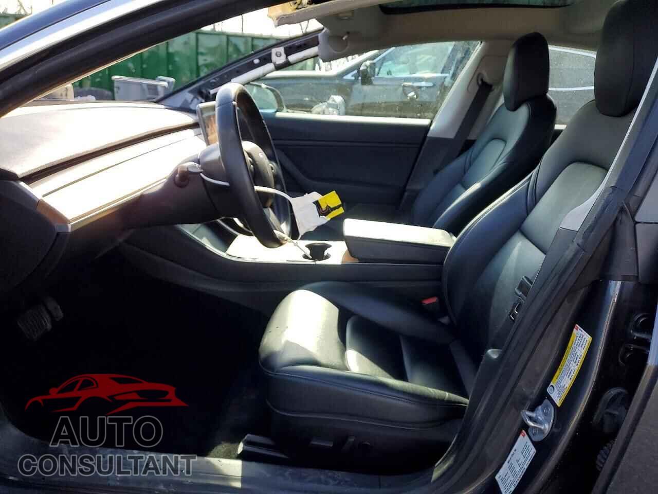TESLA MODEL 3 2018 - 5YJ3E1EB4JF185154