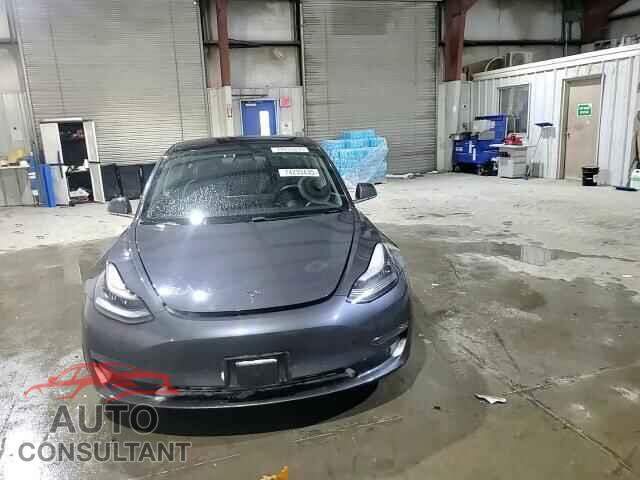 TESLA MODEL 3 2018 - 5YJ3E1EB3JF114026