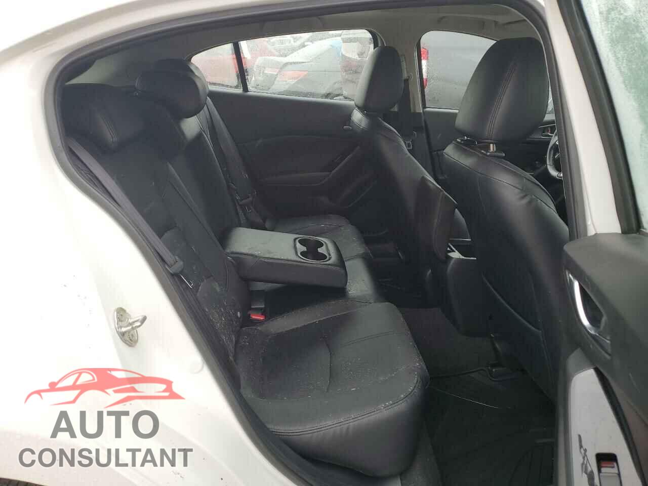 MAZDA 3 2017 - JM1BN1M37H1117276
