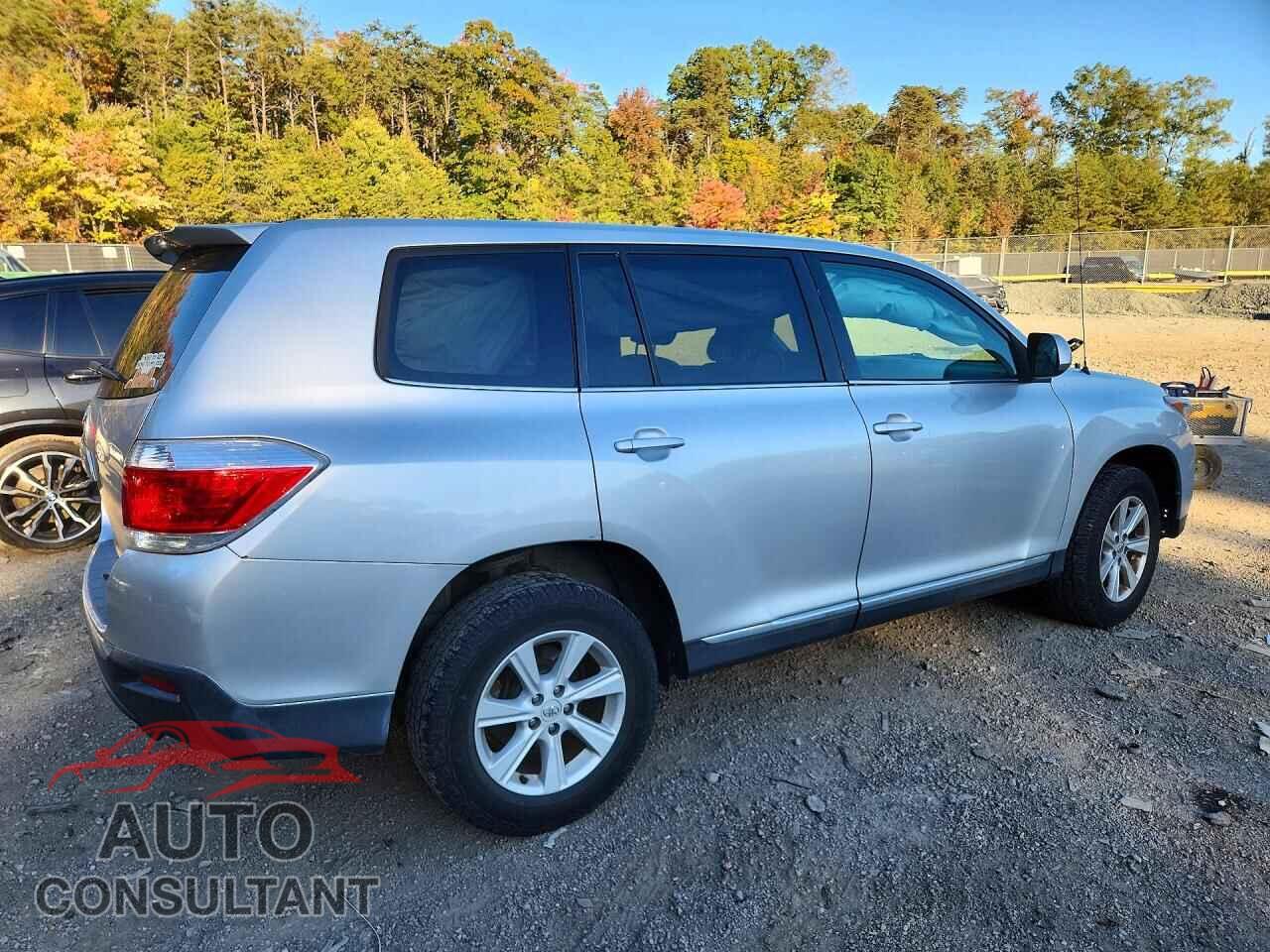 TOYOTA HIGHLANDER 2011 - 5TDZK3EH5BS037479