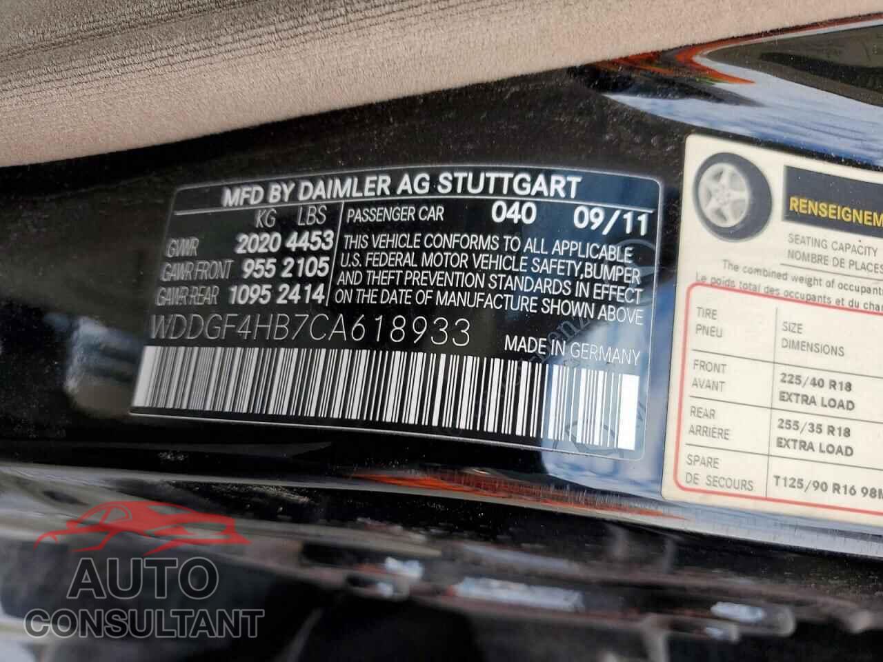 MERCEDES-BENZ C-CLASS 2012 - WDDGF4HB7CA618933