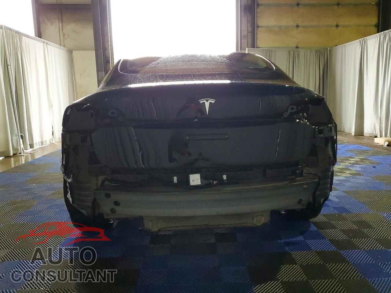 TESLA MODEL 3 2022 - 5YJ3E1EA5NF370634