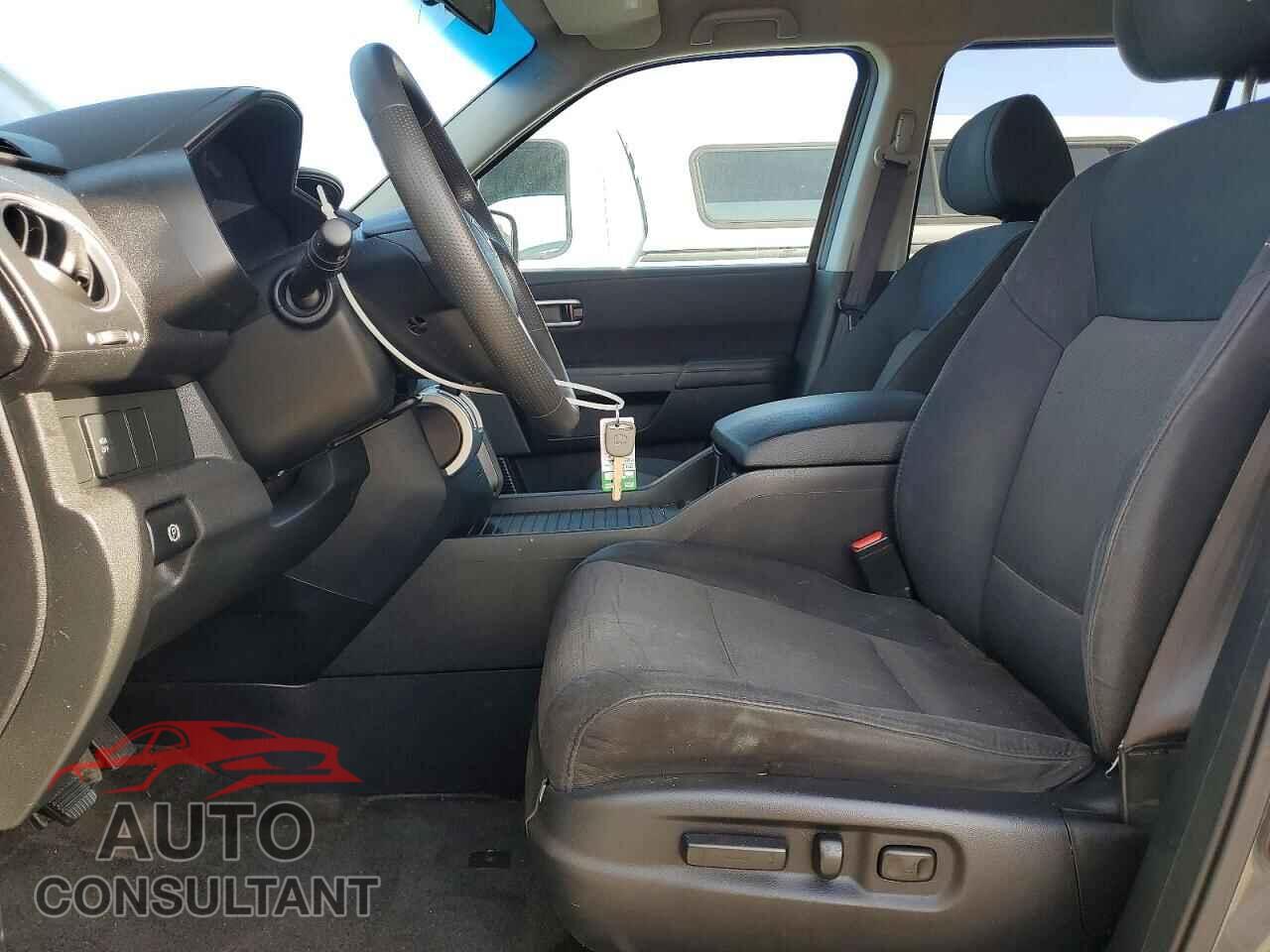 HONDA PILOT 2011 - 5FNYF4H49BB038427