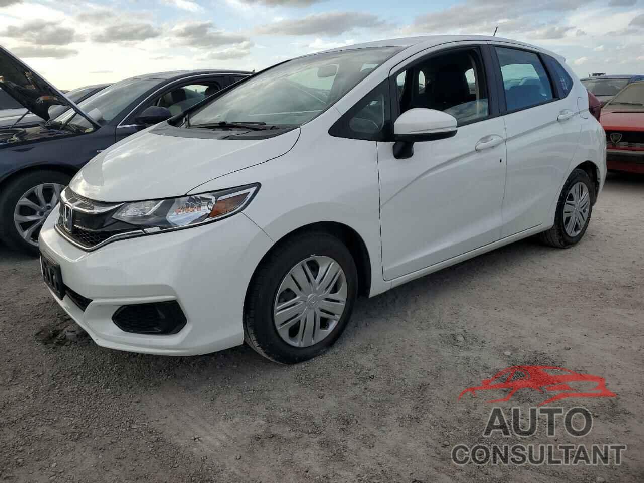 HONDA FIT 2018 - 3HGGK5H49JM718417