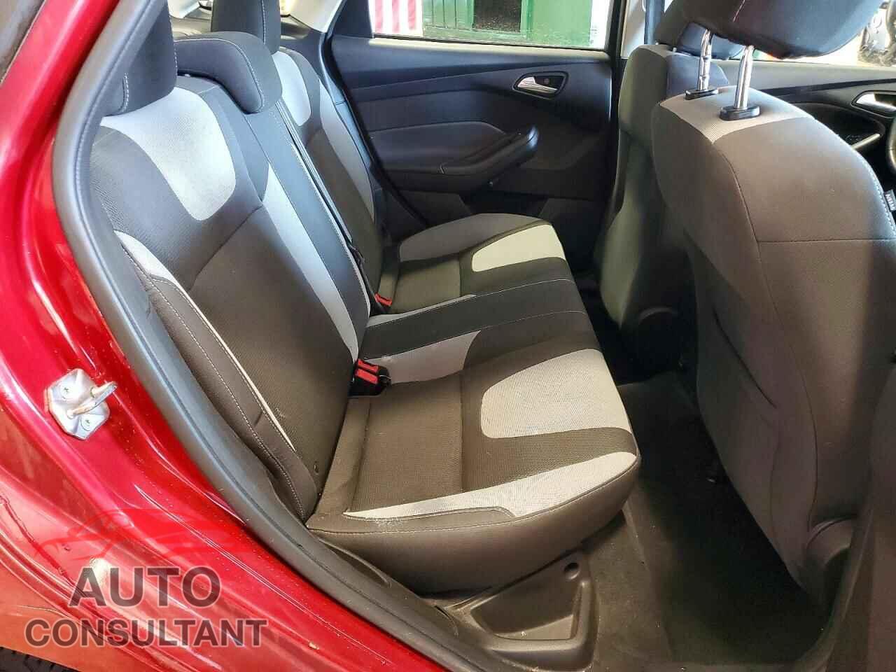 FORD FOCUS 2012 - 1FAHP3F2XCL459943