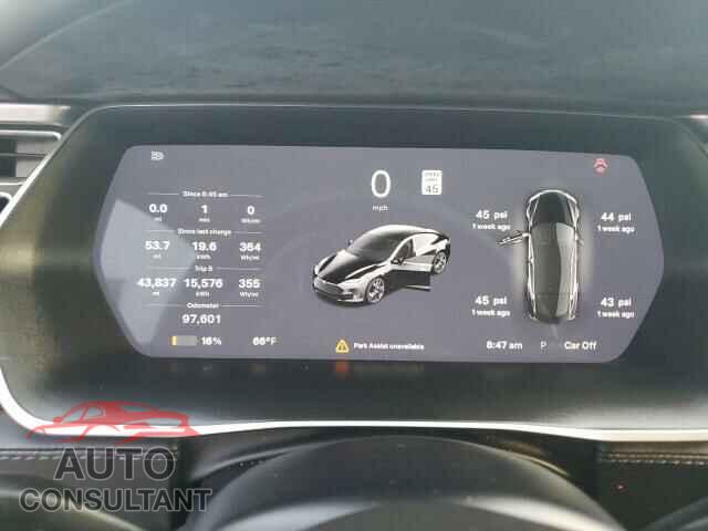 TESLA MODEL S 2017 - 5YJSA1E19HF201096