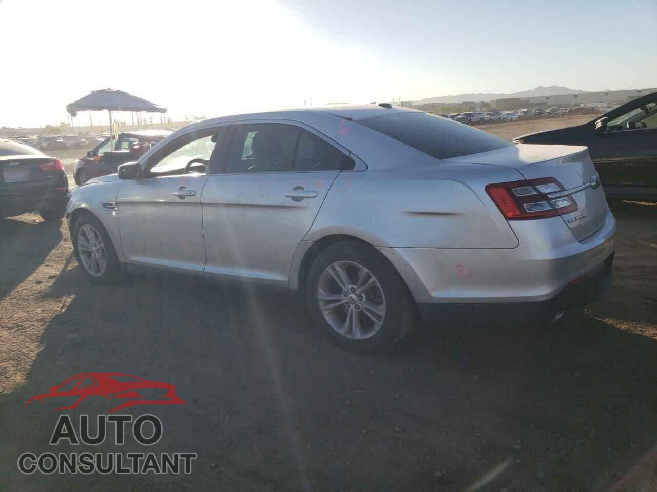 FORD TAURUS 2015 - 1FAHP2E85FG100674
