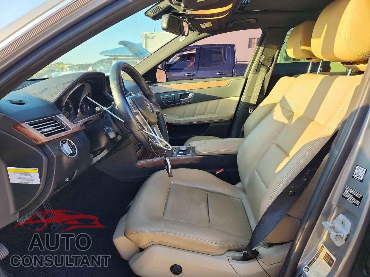 MERCEDES-BENZ E-CLASS 2012 - WDDHF5KB3CA643380