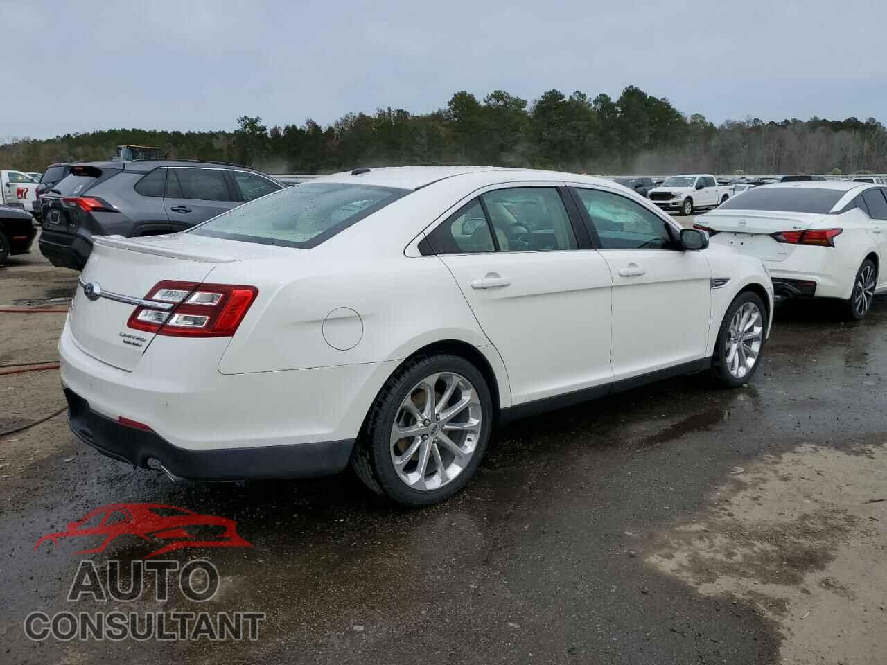 FORD TAURUS 2017 - 1FAHP2F84HG114244