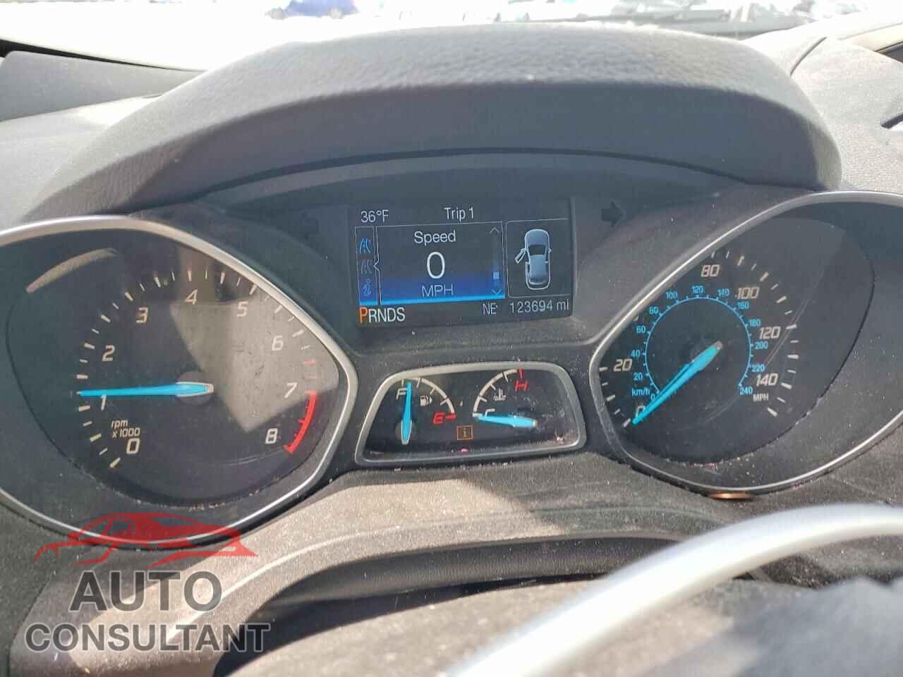 FORD ESCAPE 2016 - 1FMCU0GX4GUC51316