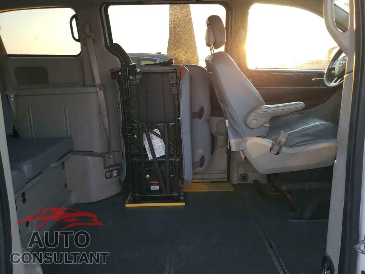 DODGE CARAVAN 2017 - 2C4RDGBG9HR768043