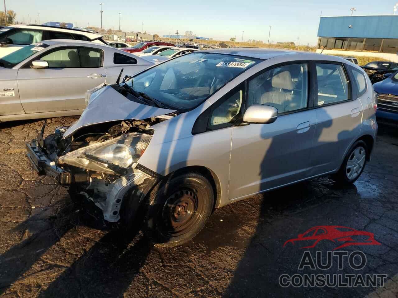 HONDA FIT 2013 - JHMGE8H31DC082255
