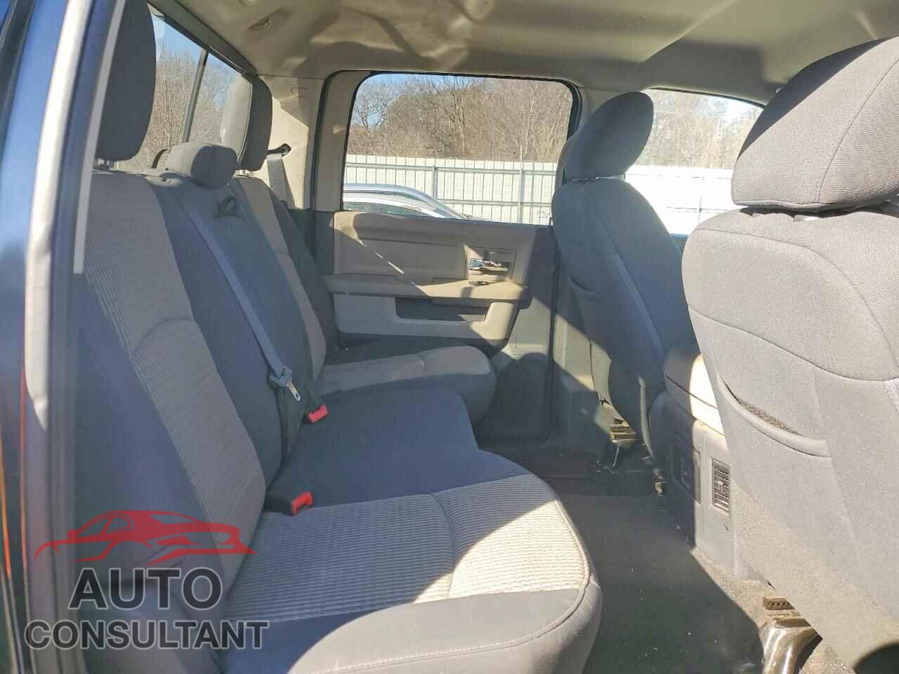 DODGE RAM 1500 2012 - 1C6RD7LT5CS204318